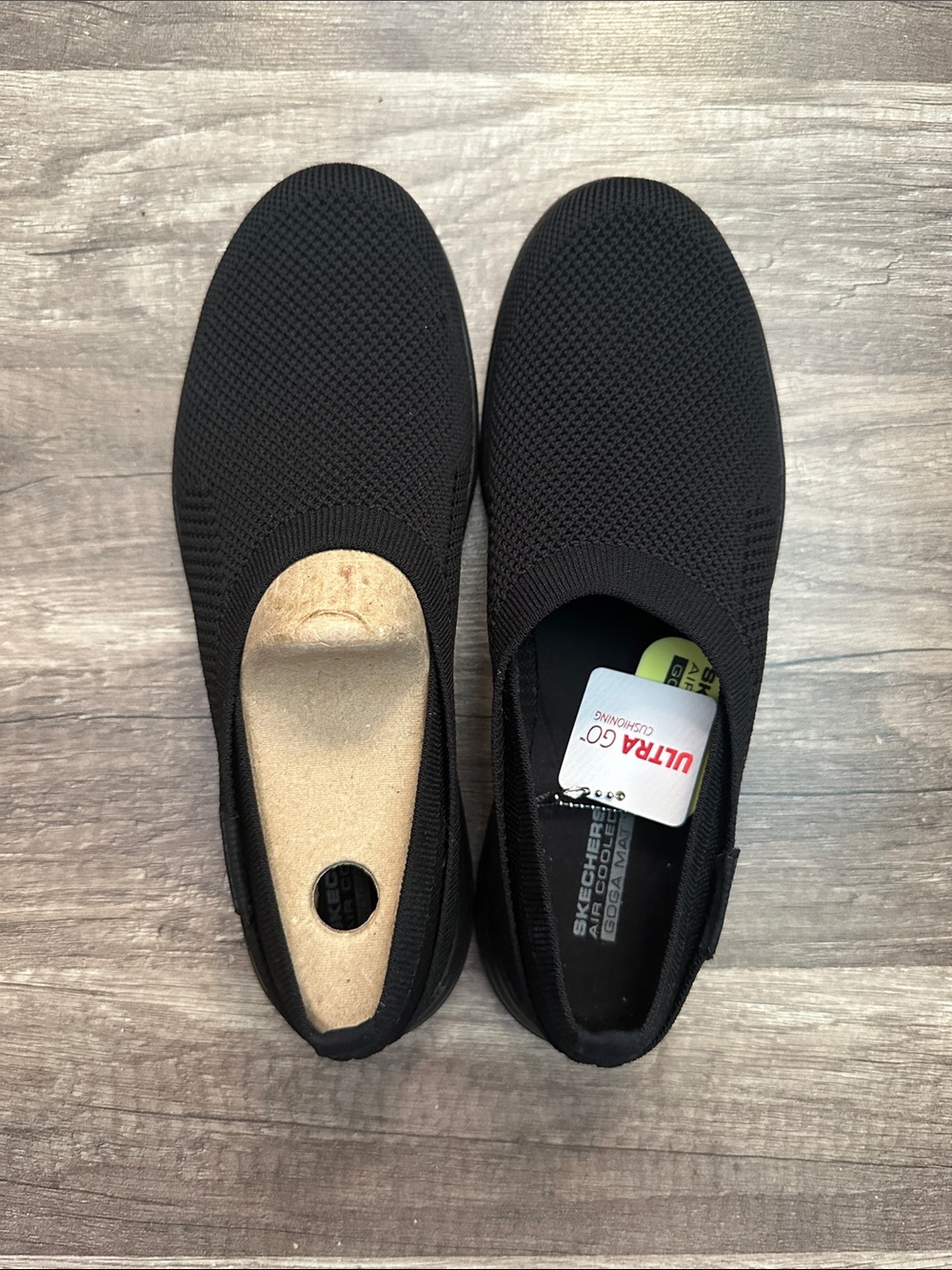 Brand New Women’s Skechers On-The-Go Flex Slip On Shoes in size 8.0